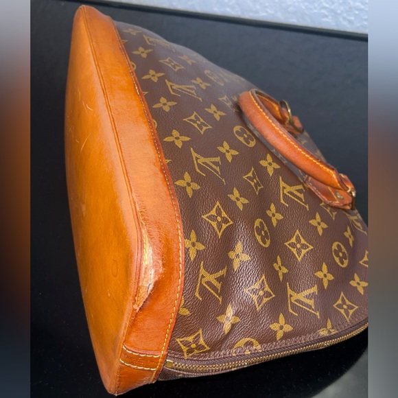 🛍️🛍️🛍️💯💯 Louis Vuitton
Monogram Alma PM🛍️🛍️🛍️💫💫💫💫 - Picture 14 of 16